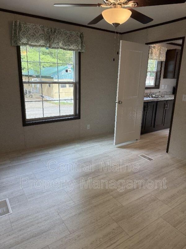 17 Austin Dr - Photo 7 of 11
