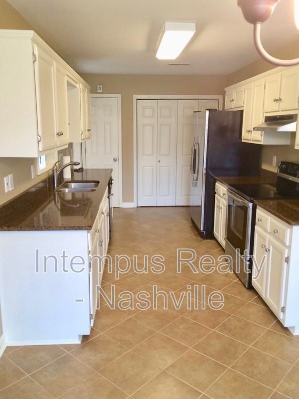 1761 Witt Way Dr - Photo 6 of 19
