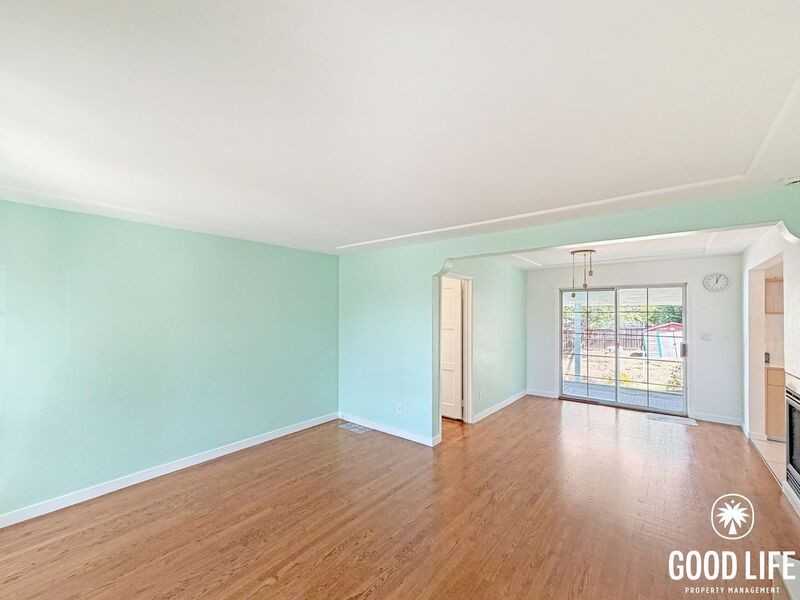 4521 Maple Ave - Photo 5 of 20