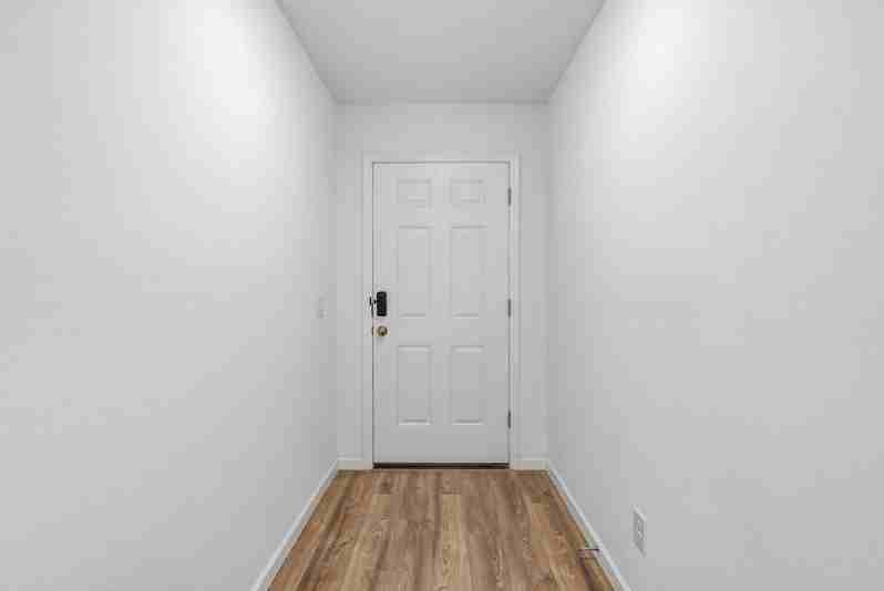 1796 W Laguna Dr - Photo 5 of 34