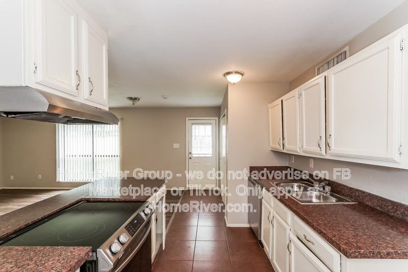 6905 Mid Cities Blvd - Photo 6 of 21