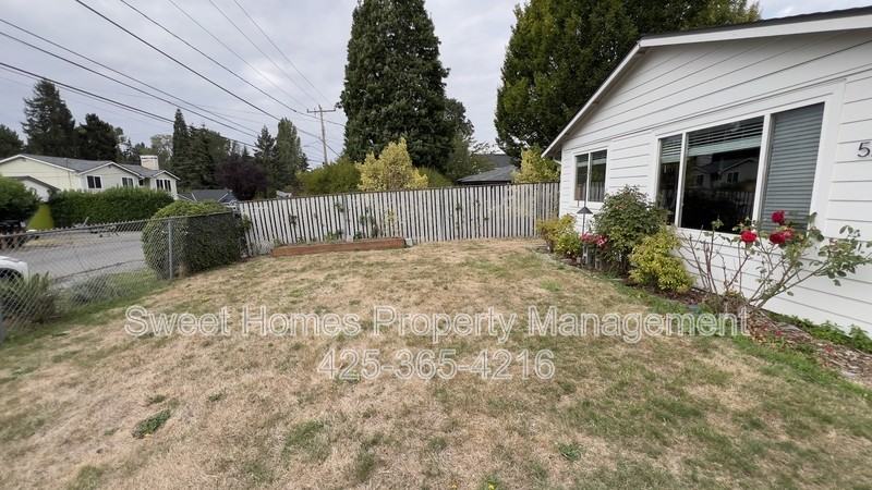 5228 18th Ave Sw - Photo 2 of 20
