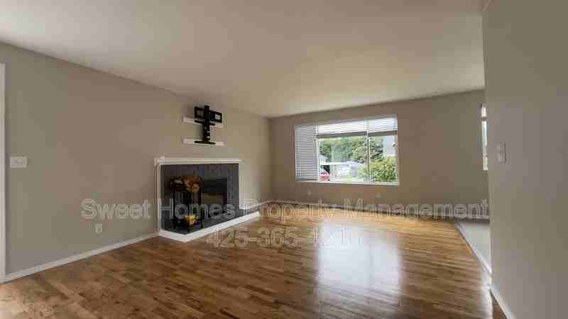 5228 18th Ave Sw - Photo 4 of 20