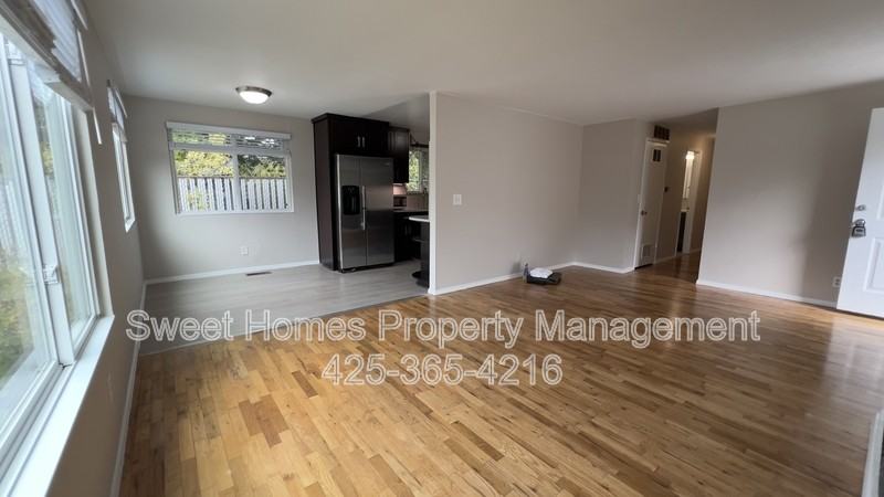 5228 18th Ave Sw - Photo 5 of 20