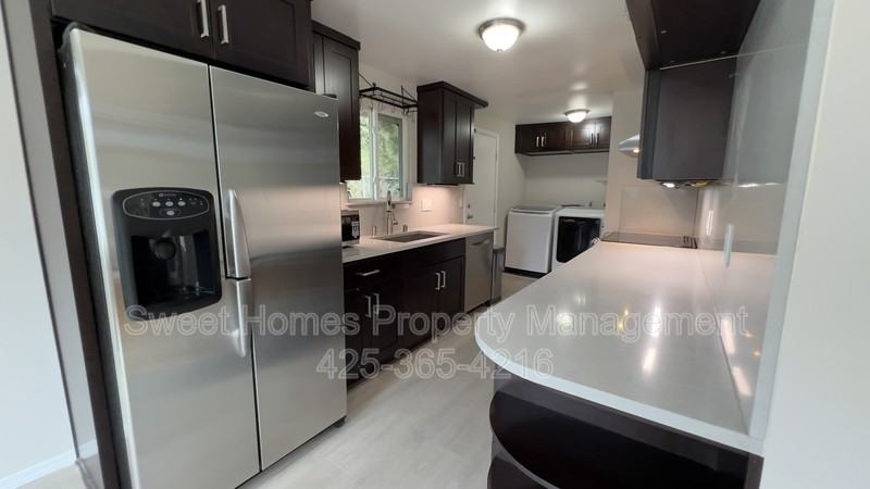 5228 18th Ave Sw - Photo 7 of 20