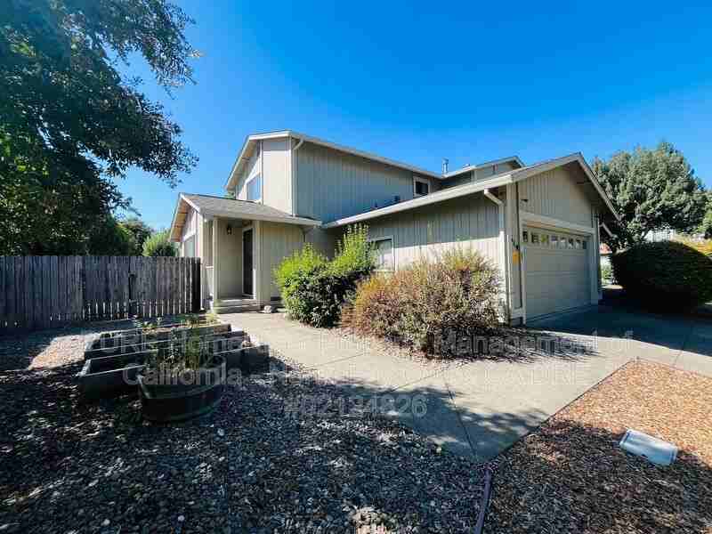 619 Donner Ln
