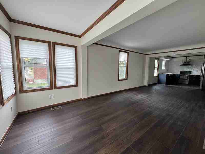 2451 10th St - Photo 2 of 13