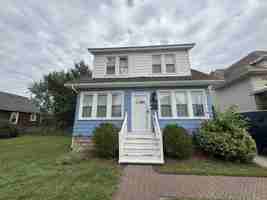 featured image of 2451 10th St