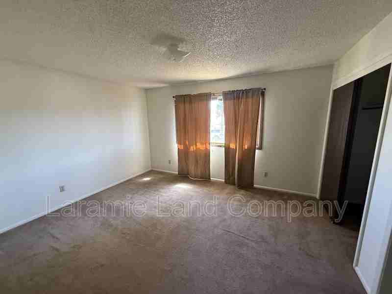 1431 Grafton St - Photo 7 of 18