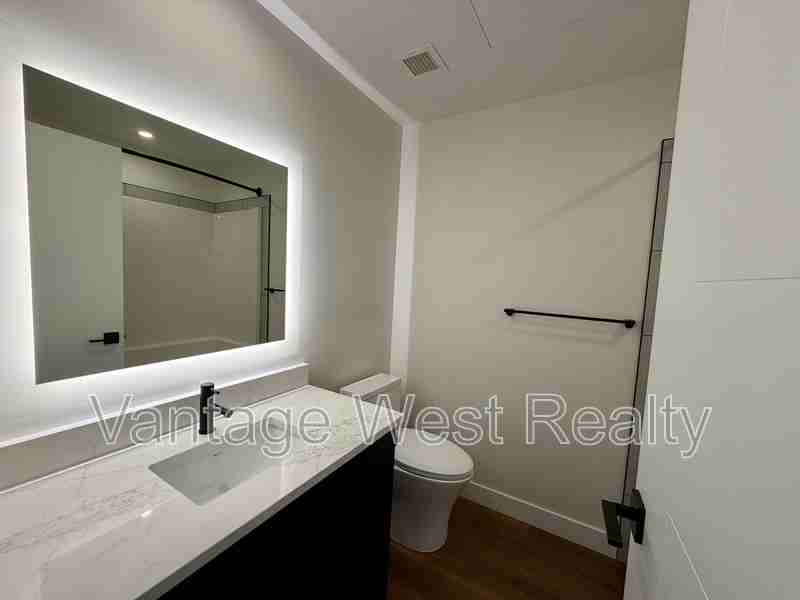 1292 Sutherland Ave - Photo 4 of 17