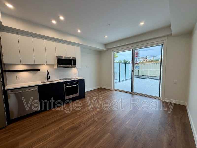 1292 Sutherland Ave - Photo 6 of 17