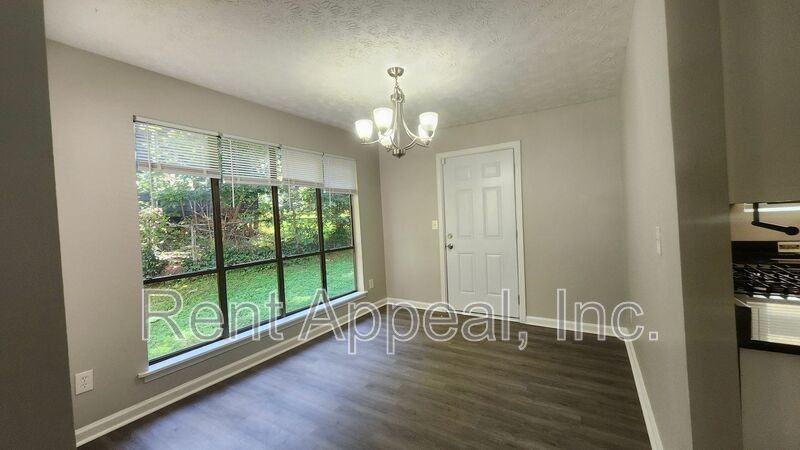6915 Babbling Brook Dr - Photo 3 of 13