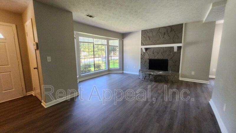 6915 Babbling Brook Dr - Photo 4 of 13