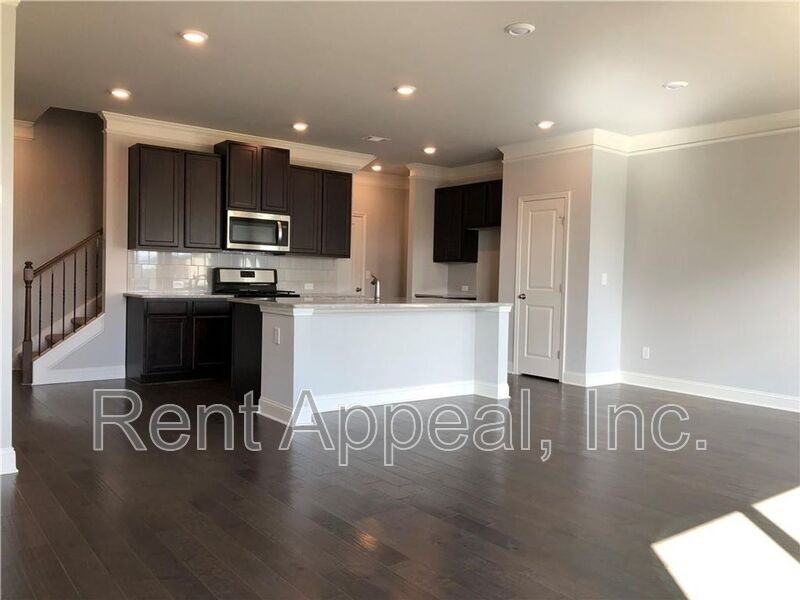 2590 Norwich Trce - Photo 3 of 15