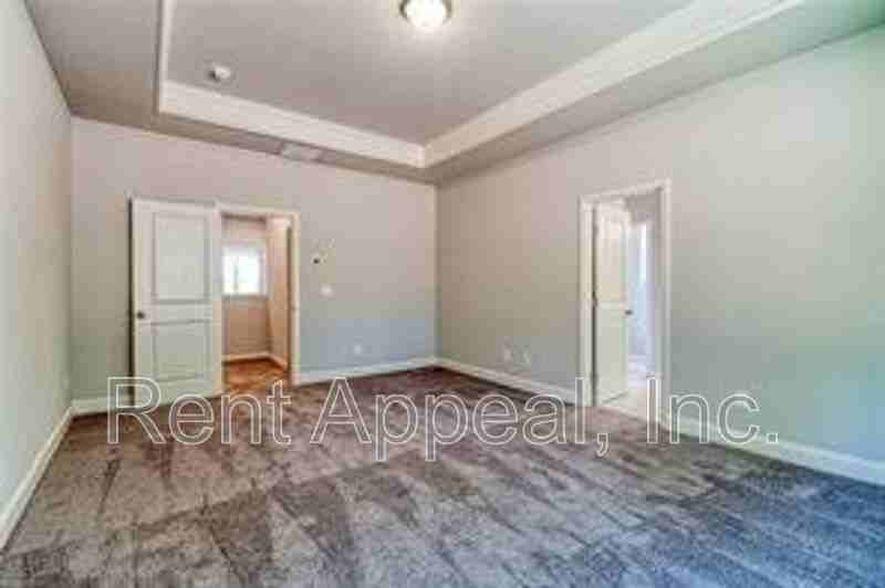 2590 Norwich Trce - Photo 7 of 15