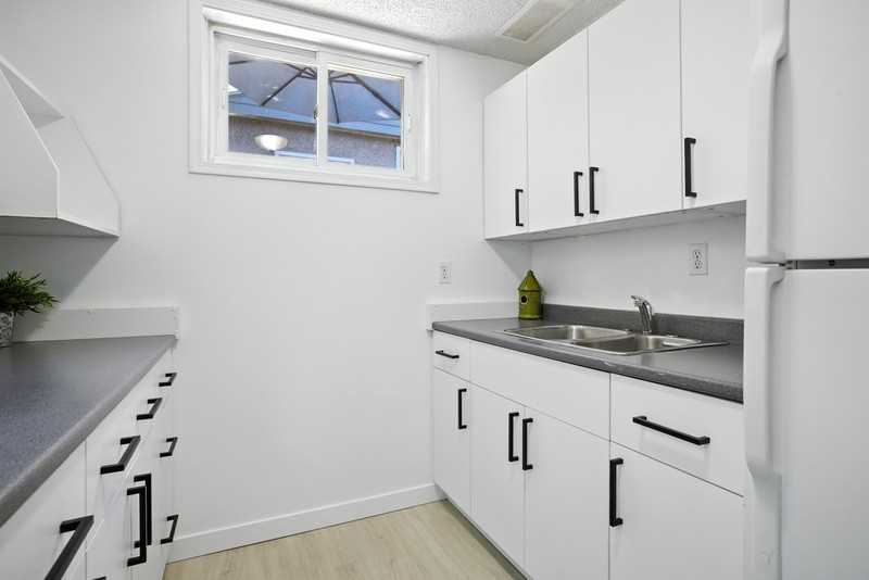 11116 116 St Nw #2 - Photo 7 of 15