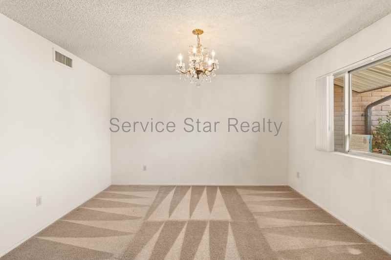 4938 E Earll Dr - Photo 5 of 27