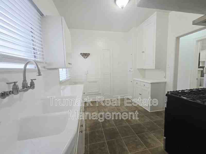 378 W California Ave #1-2 - Photo 6 of 15