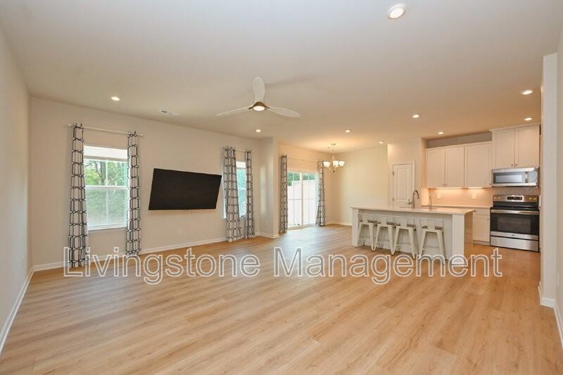 1472 Carderock Springs Dr - Photo 3 of 50