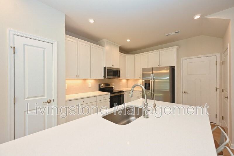 1472 Carderock Springs Dr - Photo 4 of 50