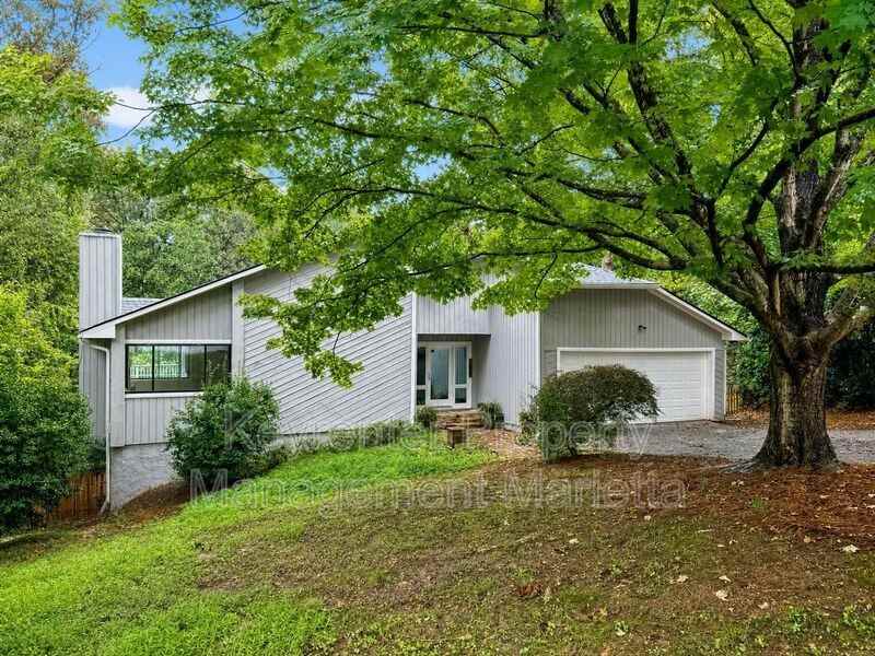 150 Hitching Post Ct Se - Photo 3 of 35