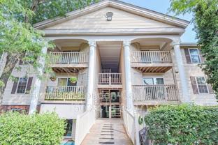 725 Ridgeside Dr #H - Photo 1 of 1