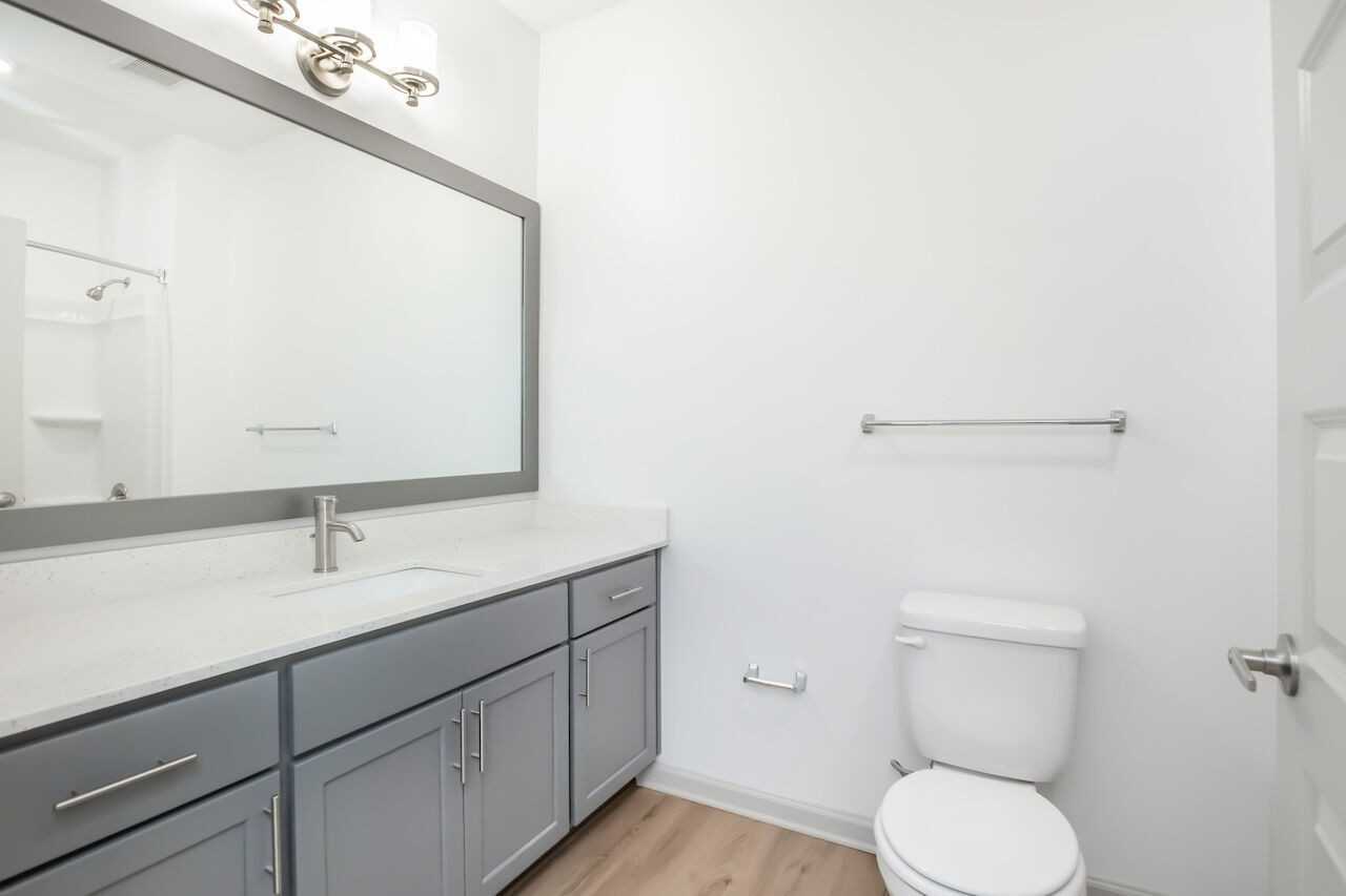 Newbury Park - Photo 5 of 50