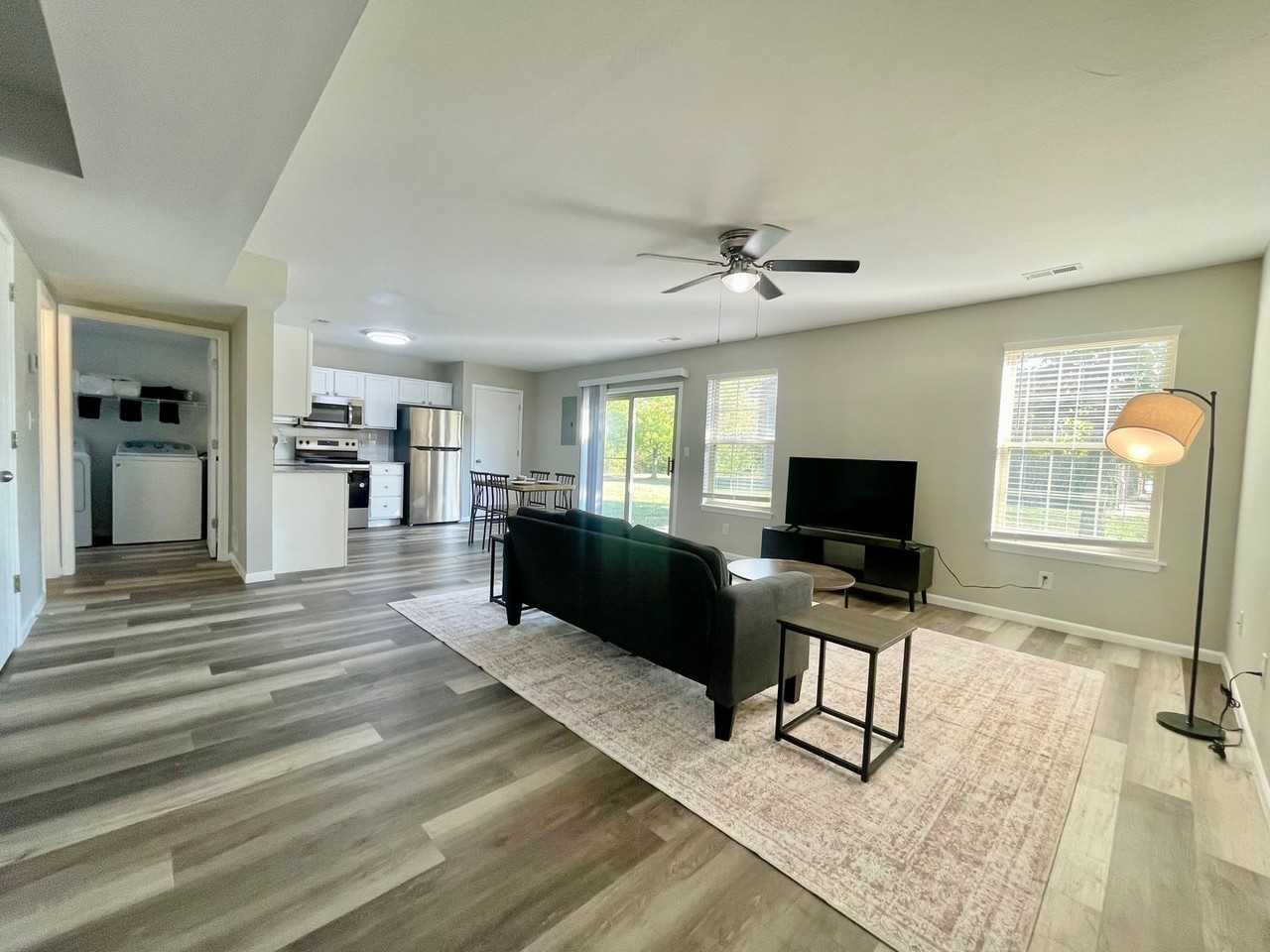 Cross Creek Villas - Photo 2 of 16