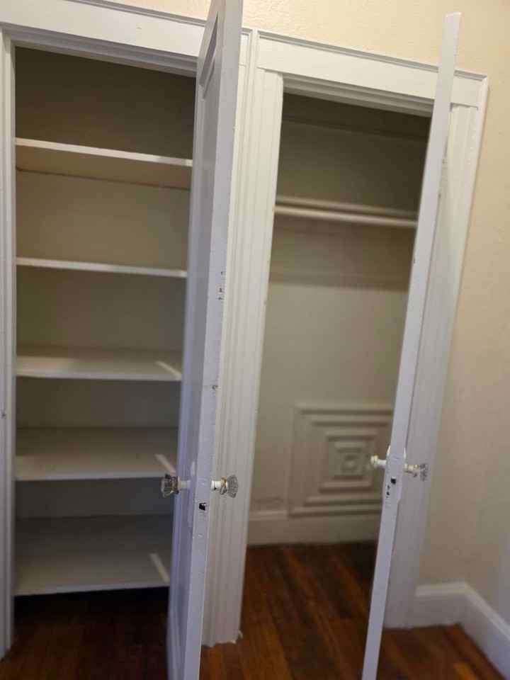 2039 Commonwealth Ave - Photo 6 of 32