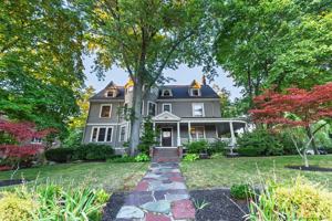 featured image of 159 Washington St #4