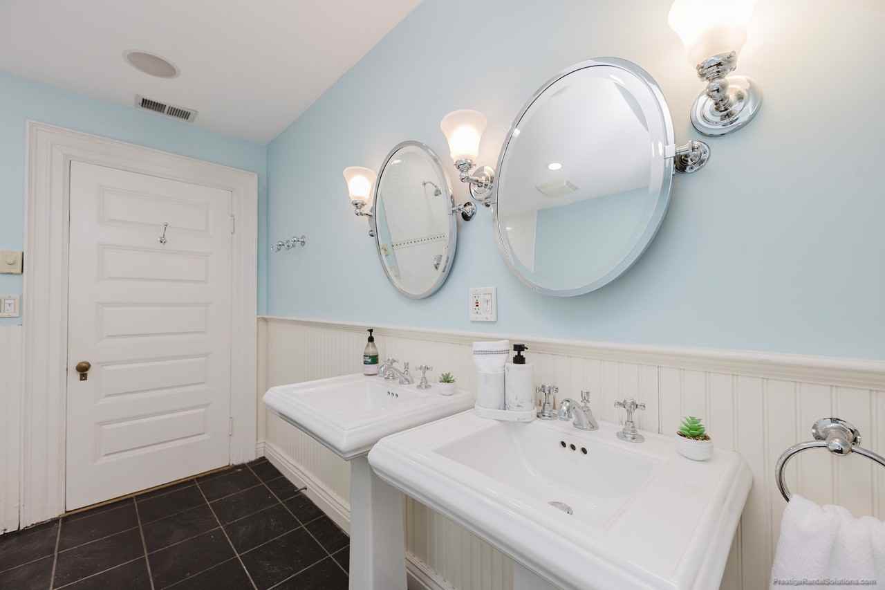 159 Washington St #4 - Photo 7 of 26