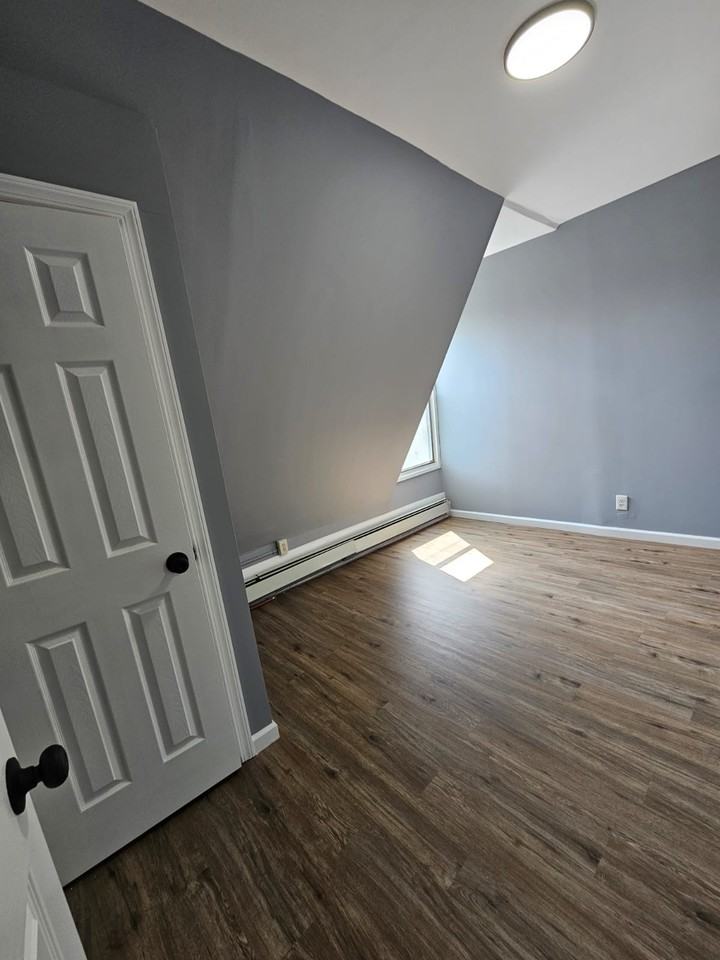 166 Ridgewood Avenue #3 - Photo 4 of 9