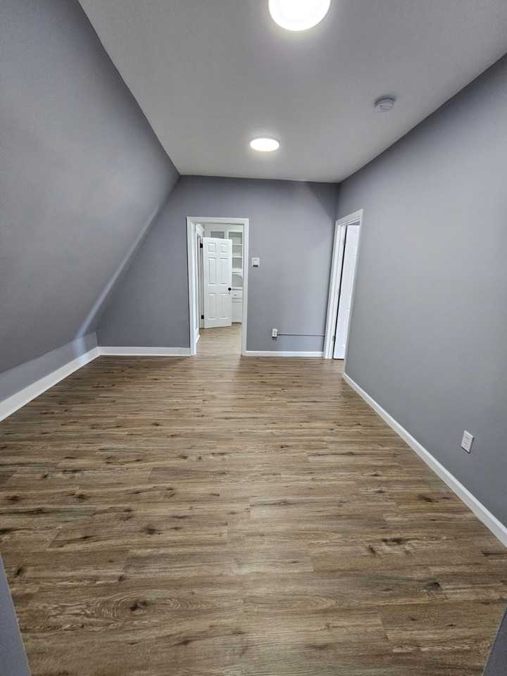 166 Ridgewood Avenue #3 - Photo 7 of 9