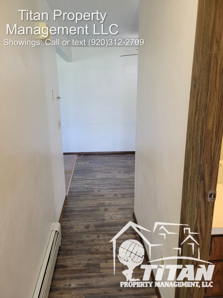 504 East Burdick Street - Photo 2 of 5