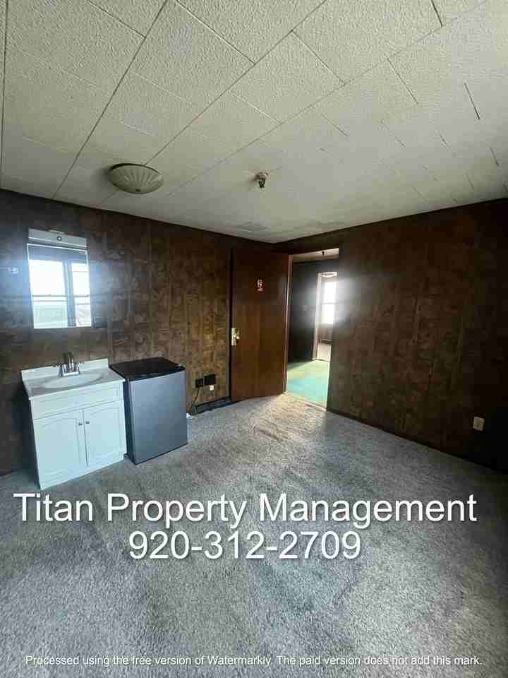 314 East Fond Du Lac Street - Photo 6 of 10