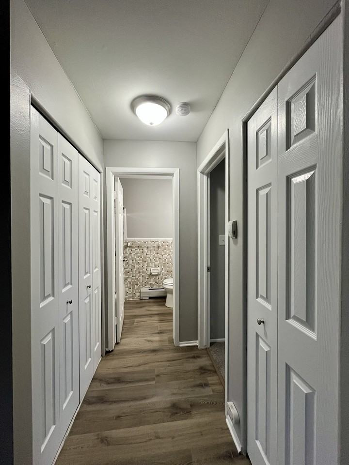1750-1770 St Johns Park Place Apartments - Photo 7 of 22