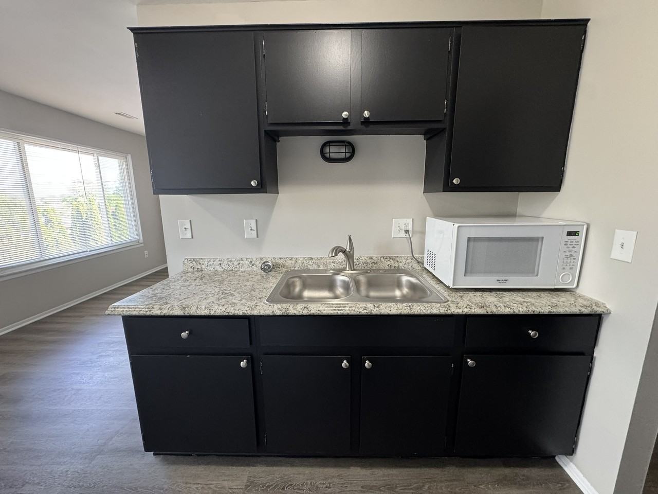 4245 Quarry Road - Photo 5 of 12