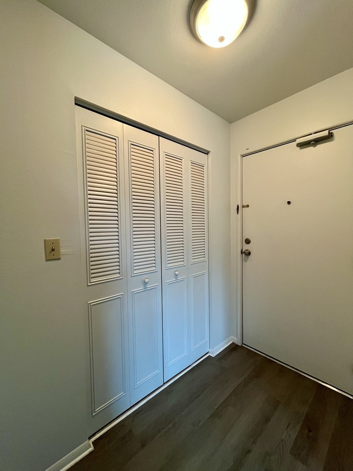 741 North Macomb Street - Photo 3 of 13