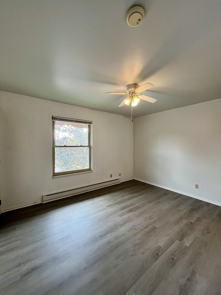 741 North Macomb Street - Photo 7 of 13