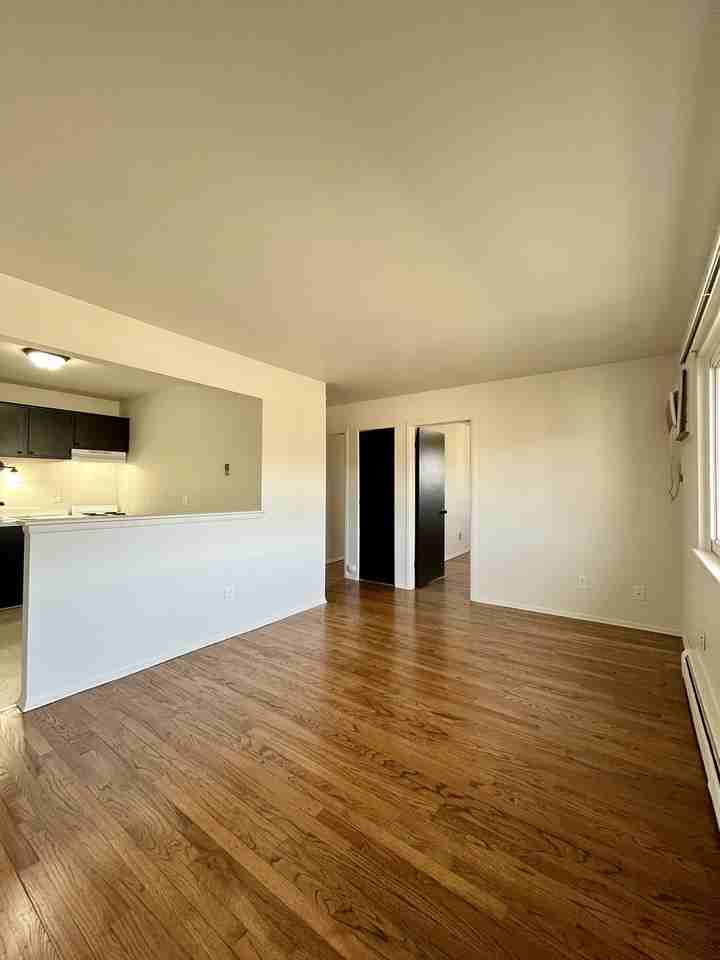 550- 750 Harrison Boulevard - Photo 2 of 22
