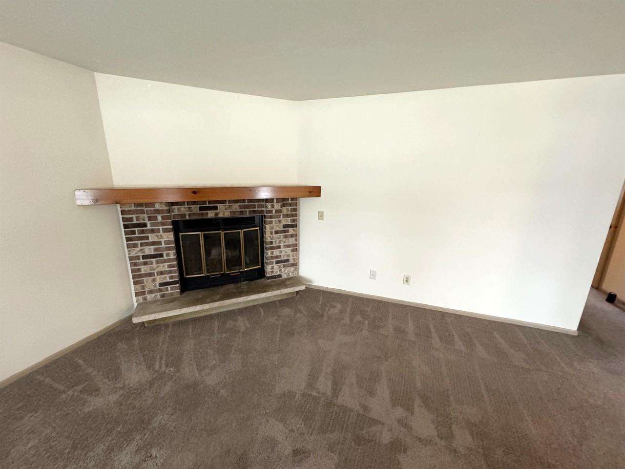 RM 6740 Jacobs Way - Photo 2 of 18