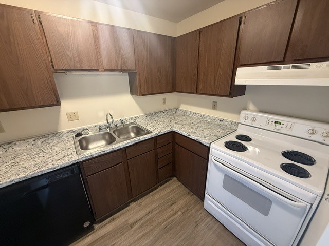 RM 2373 Chalet Gardens Road - Photo 3 of 19
