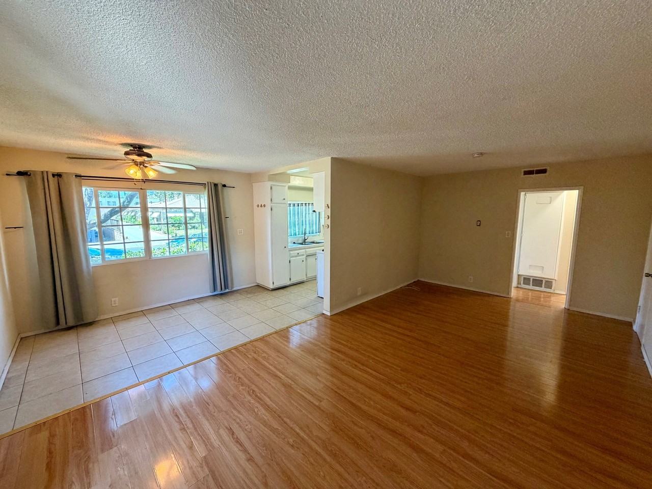 118-120 CHESTER AVENUE (585) - Photo 2 of 8
