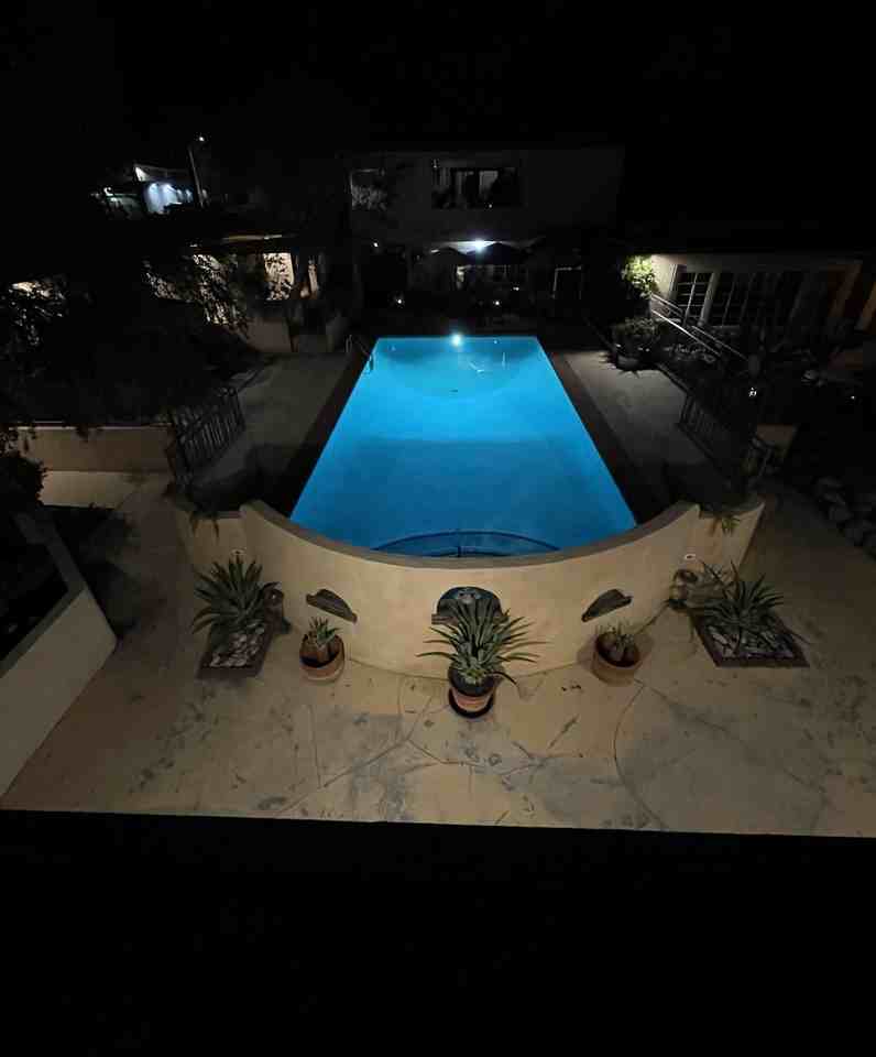 La Casa - Photo 4 of 50