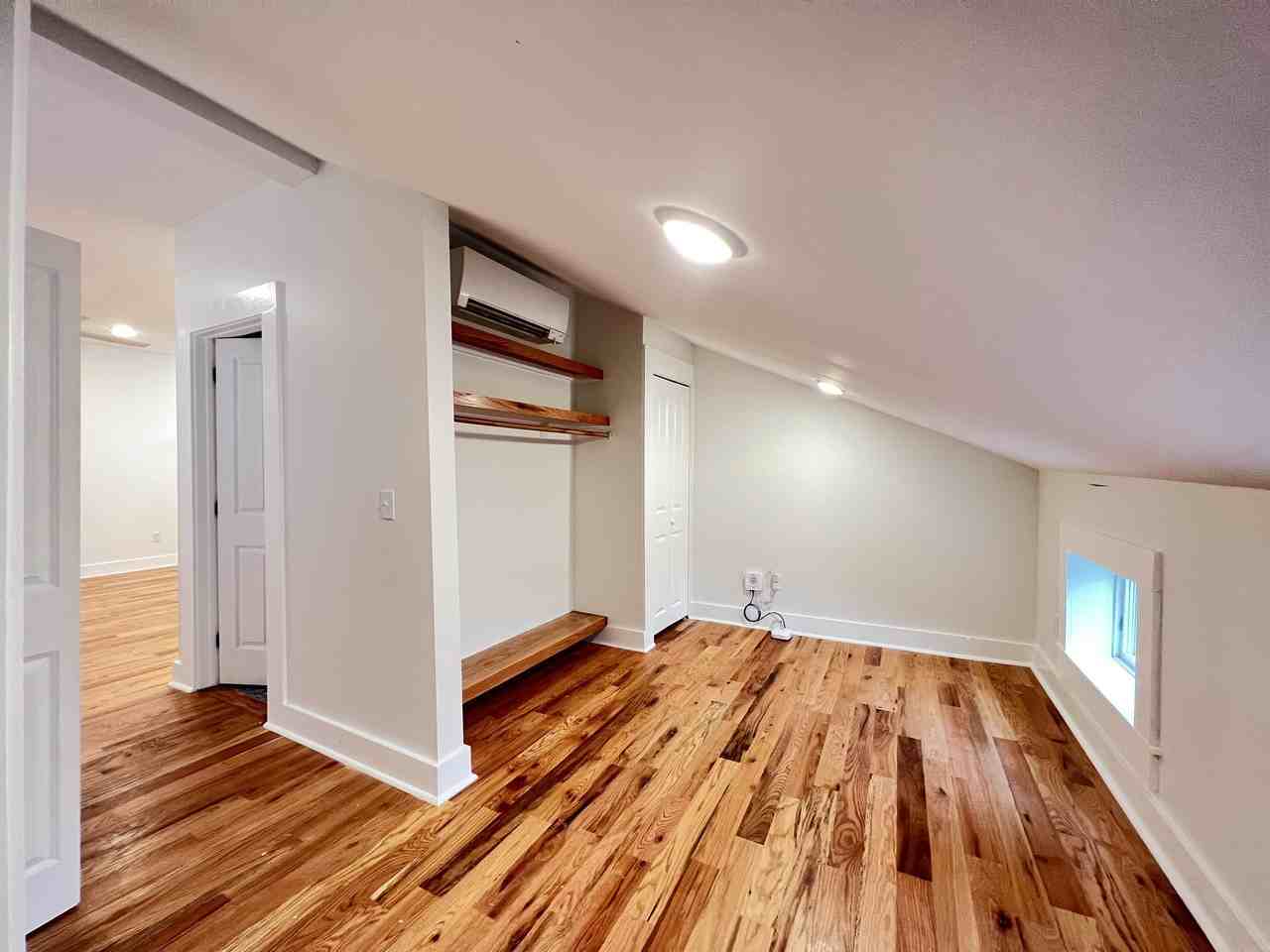OH_AM_Pendleton Lofts - Photo 3 of 10
