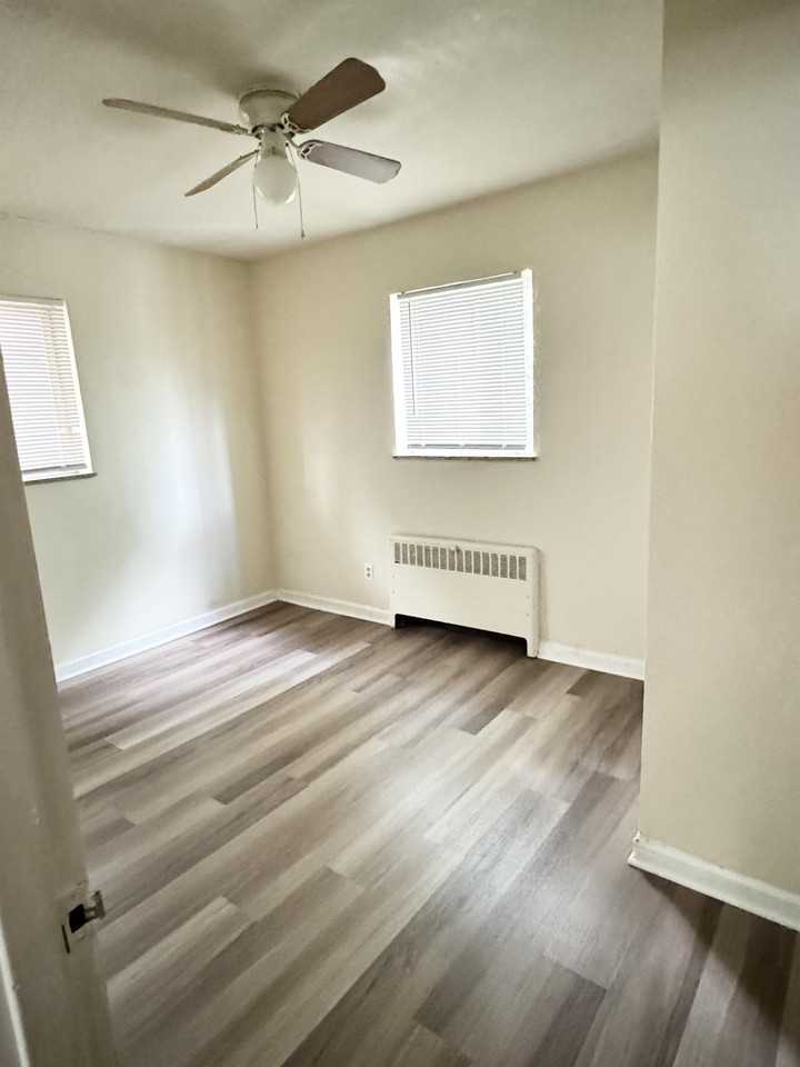 OH_AM_697-701 Greenwood Avenue - Photo 3 of 8