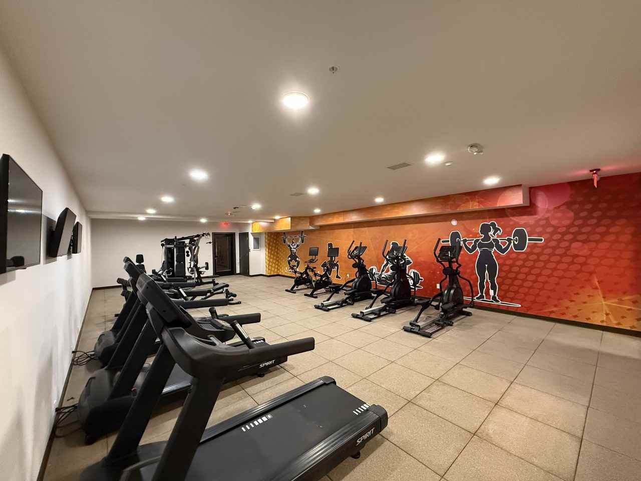 228 Park Avenue - Photo 4 of 42
