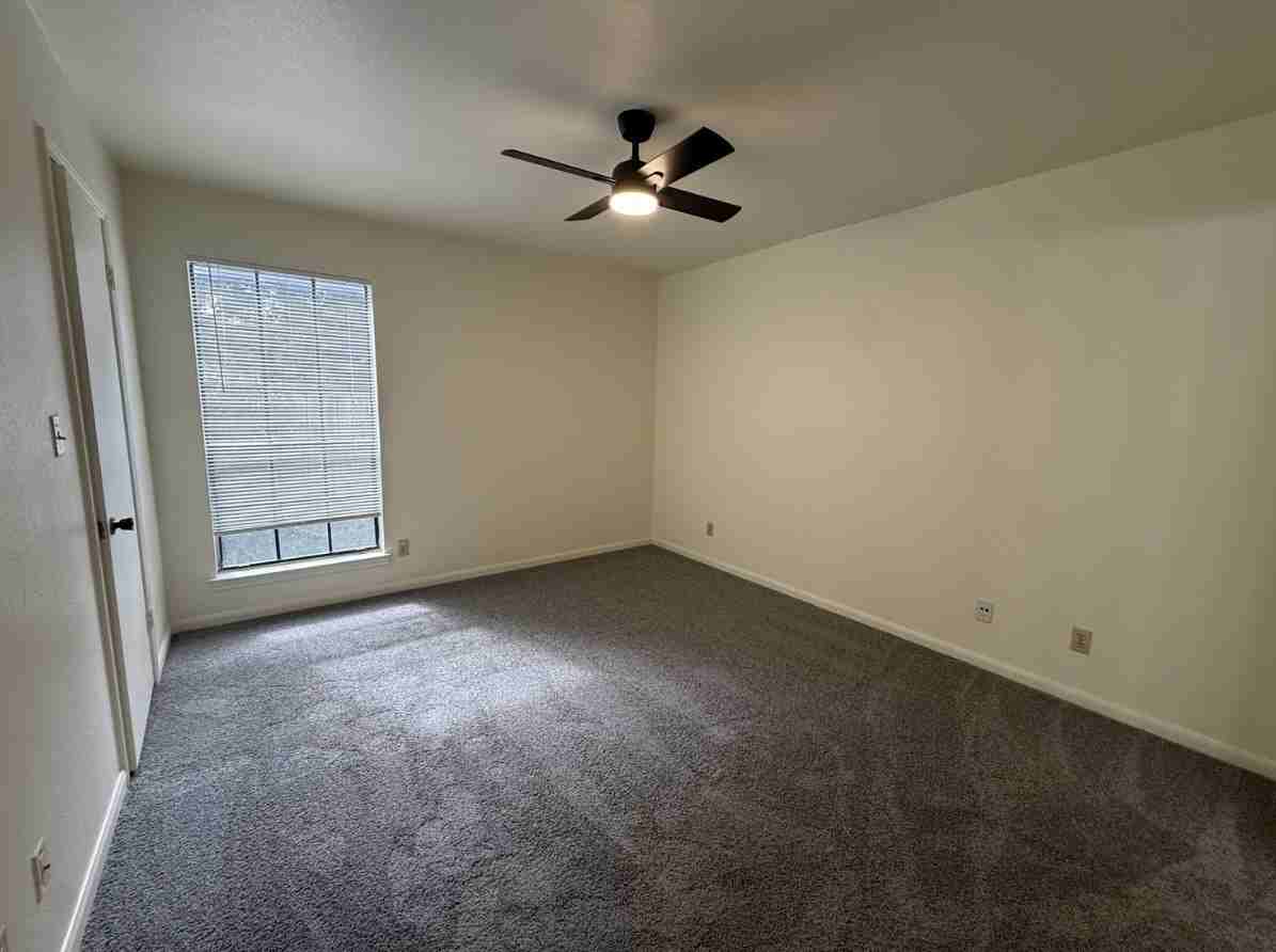 2506 Howellwood Wy - A - Photo 7 of 14
