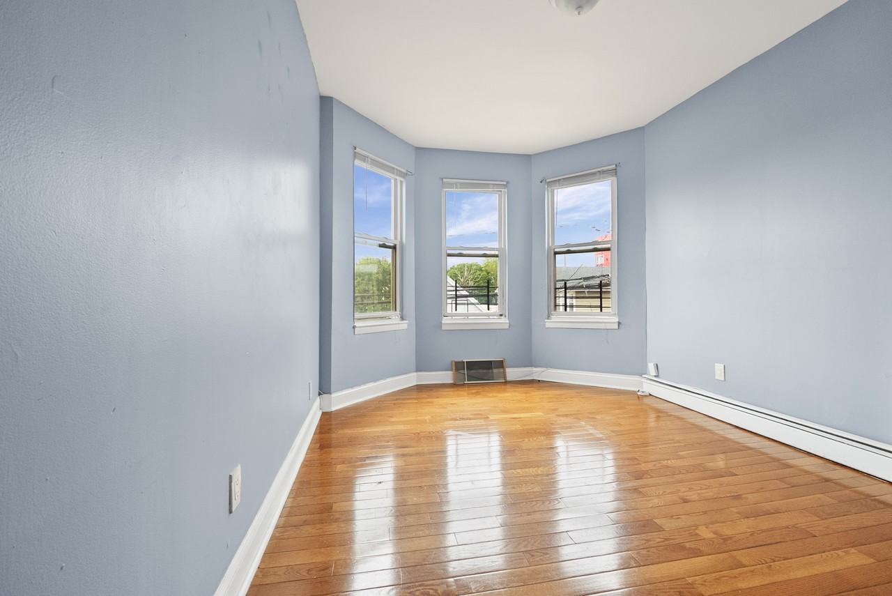 46 East 14th Street - Photo 7 of 10