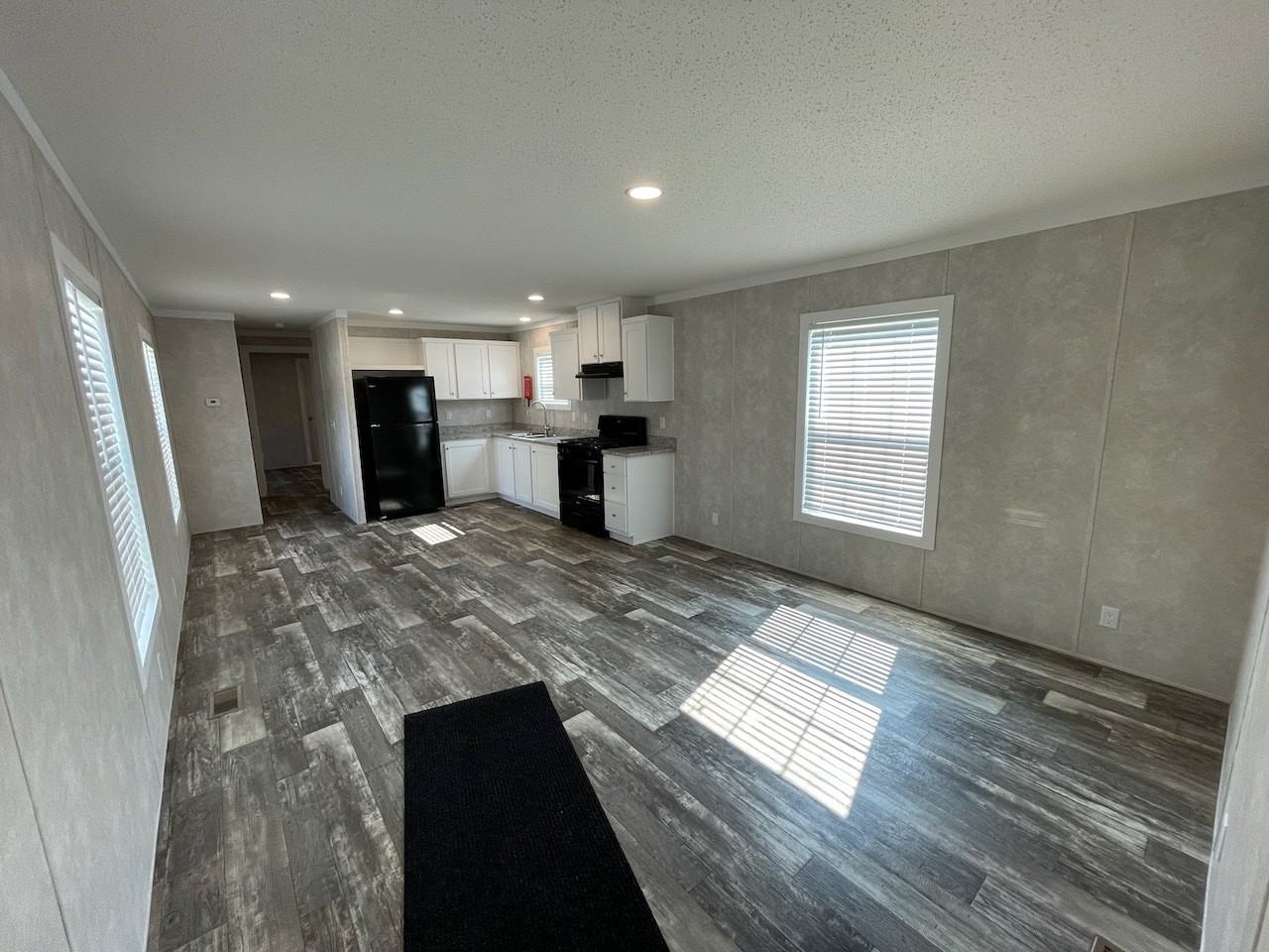 Circle Mobile Home Park - Photo 3 of 9